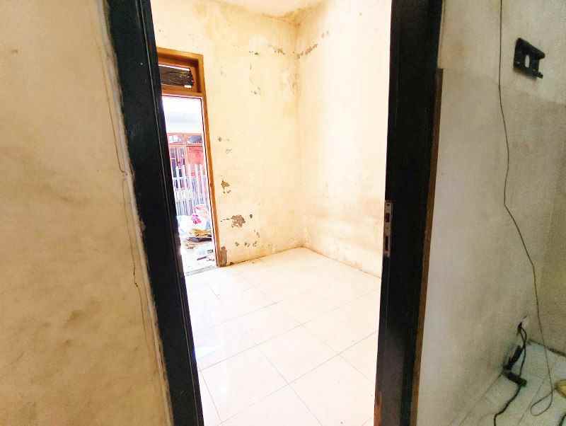 dijual rumah penjaringan sari