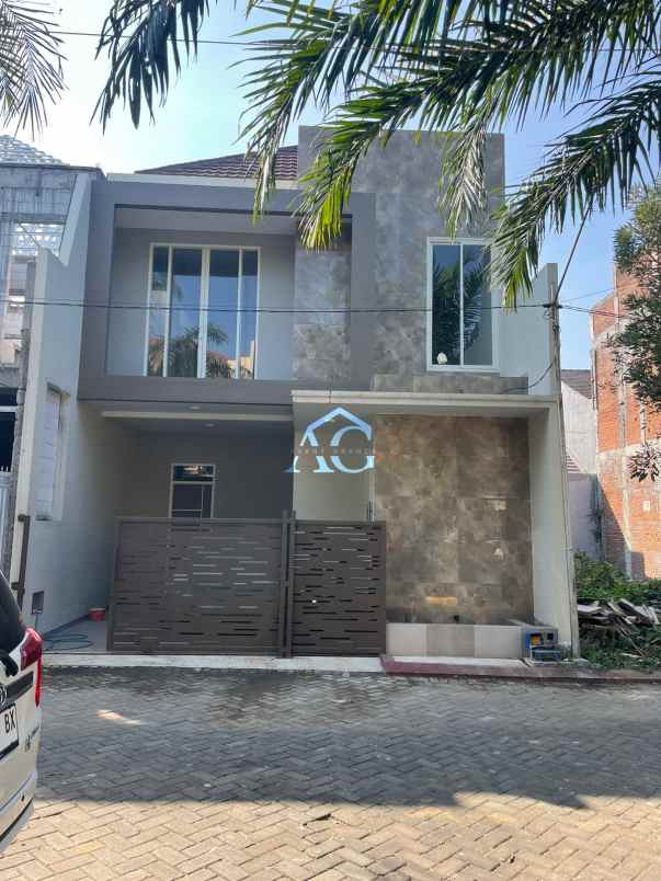 dijual rumah permata royal garden