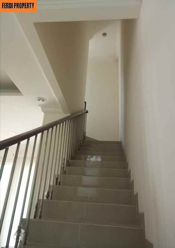 dijual rumah perumahan citra gran cibubur