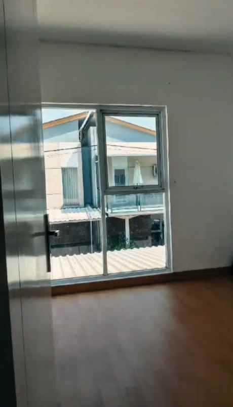 dijual rumah perumahan de sangkanhurip