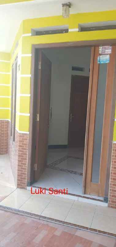 dijual rumah perumahan gajah mada
