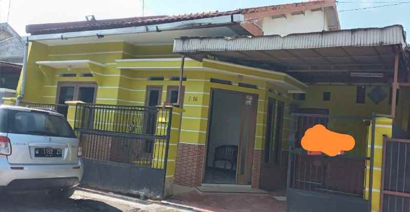 dijual rumah perumahan gajah mada