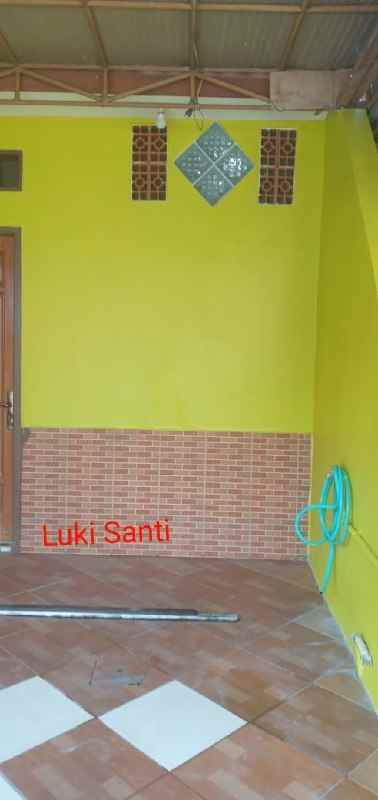 dijual rumah perumahan gajah mada