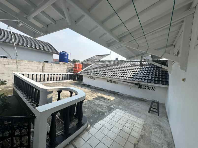 dijual rumah perumahan jatiwaringin