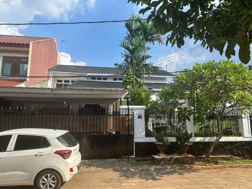 dijual rumah perumahan jatiwaringin