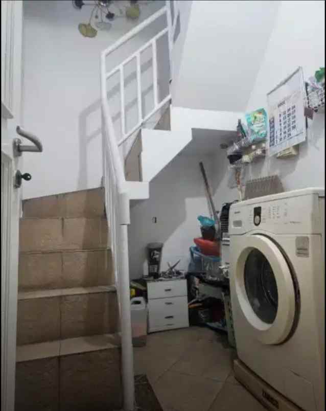 dijual rumah perumahan metland menteng