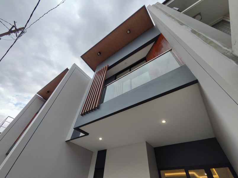 dijual rumah perumahan mulyosari