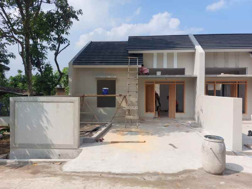 dijual rumah perumahan sukaasih taruna