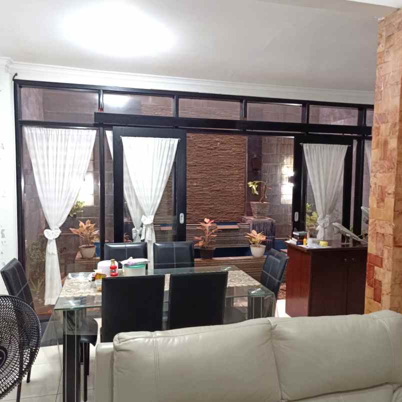 dijual rumah perumahan taman modern cakung