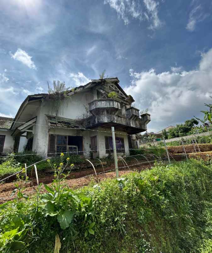dijual rumah perumahan villa apple