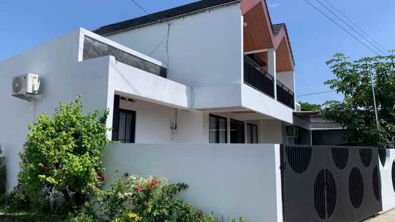 dijual rumah perumakan kkr2 prambanan