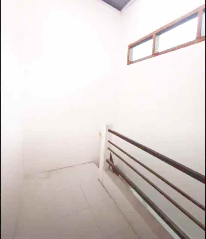 dijual rumah ploso baru