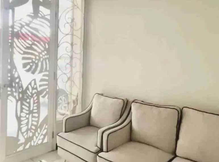 dijual rumah ploso timur