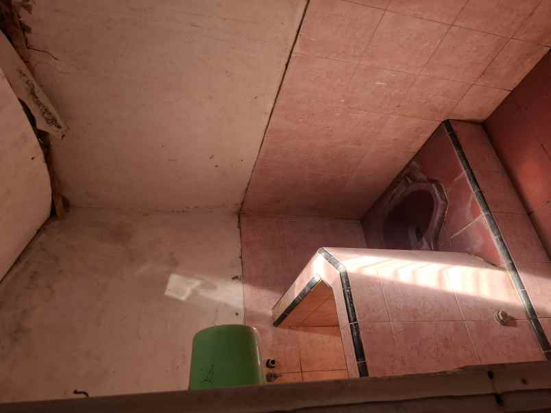 dijual rumah pojok di kebonsari jl letjend suprapto