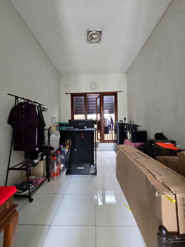 dijual rumah pondok bambu