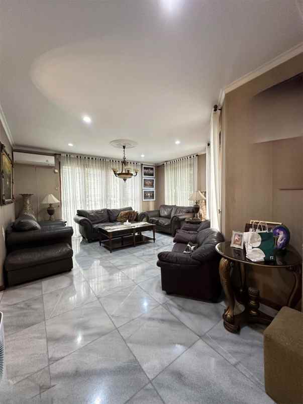 dijual rumah pondok indah jakarta selatan
