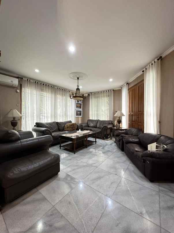 dijual rumah pondok indah jakarta selatan