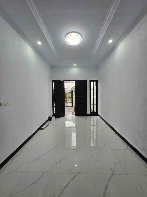 dijual rumah pondok kelapa