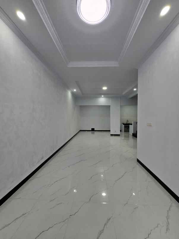 dijual rumah pondok kelapa