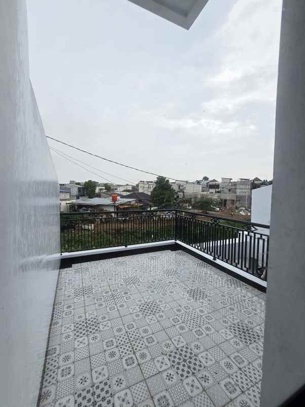 dijual rumah pondok kelapa