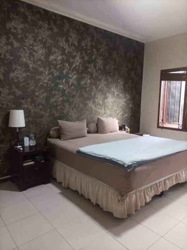 dijual rumah pondok nirwana