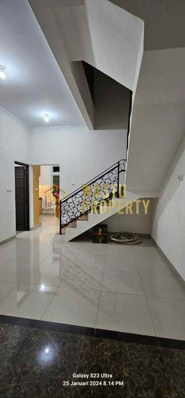 dijual rumah potorono