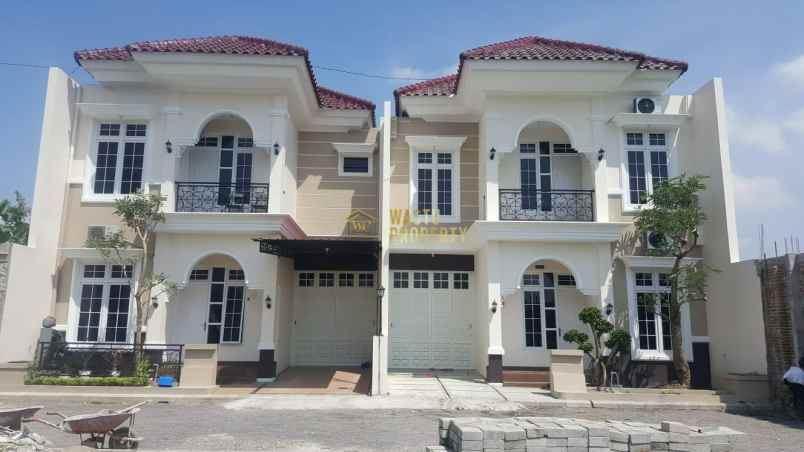 dijual rumah potorono