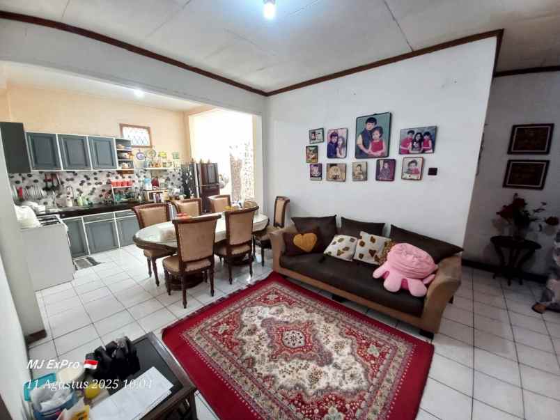 dijual rumah pratista antapani