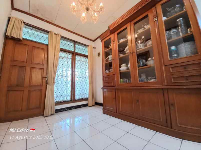 dijual rumah pratista antapani