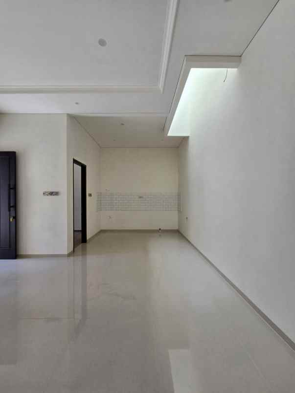 dijual rumah pulo asem rawamangun