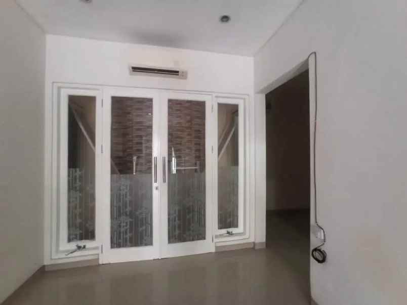 dijual rumah pulo mas rawamangun pulo
