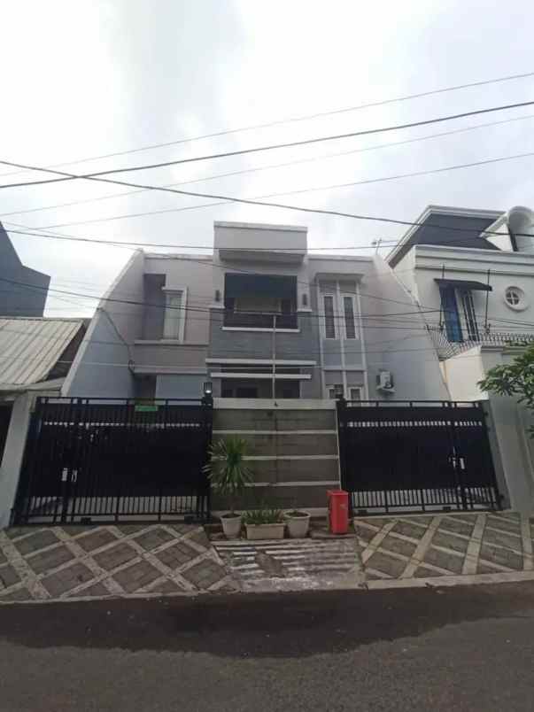 dijual rumah pulo mas rawamangun pulo