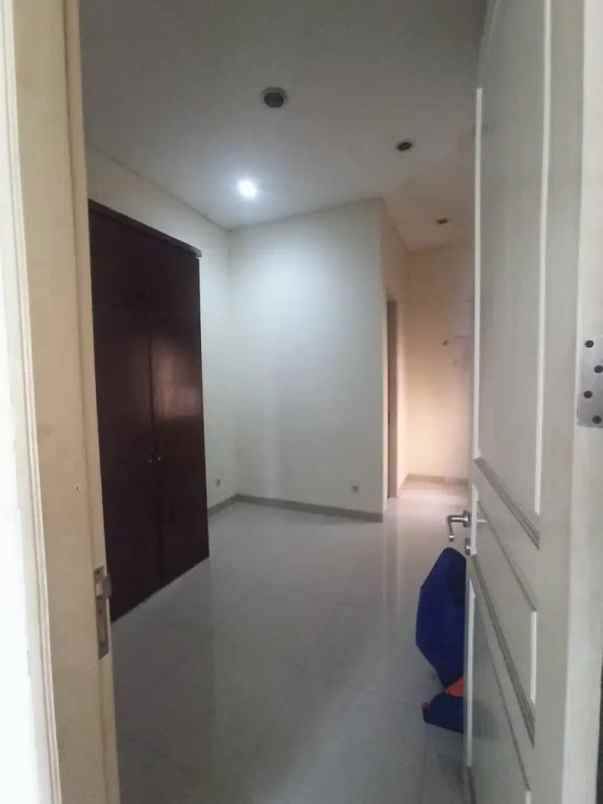 dijual rumah pulo mas rawamangun pulo