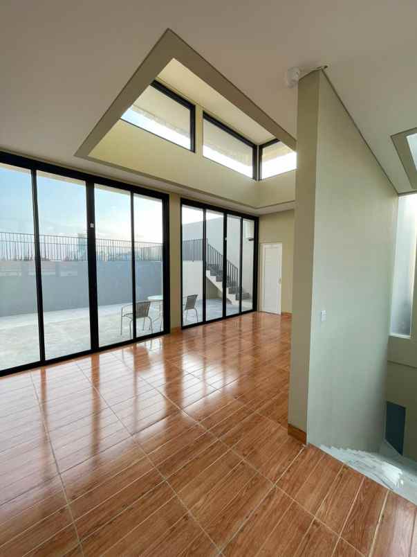 dijual rumah pulomas jakarta timur