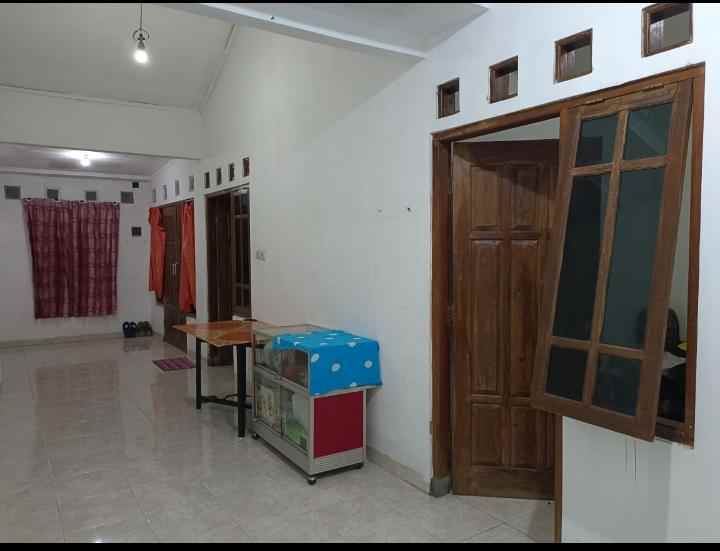 dijual rumah puri asri perdana