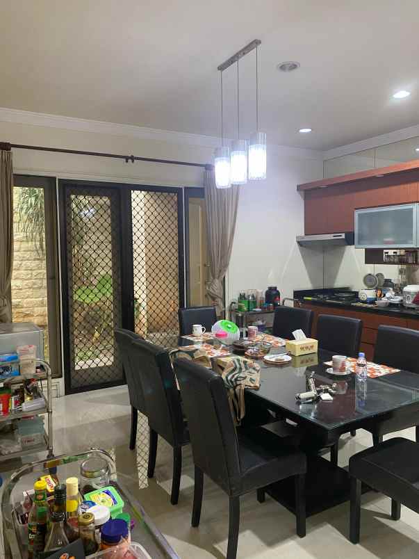 dijual rumah puri galaxy