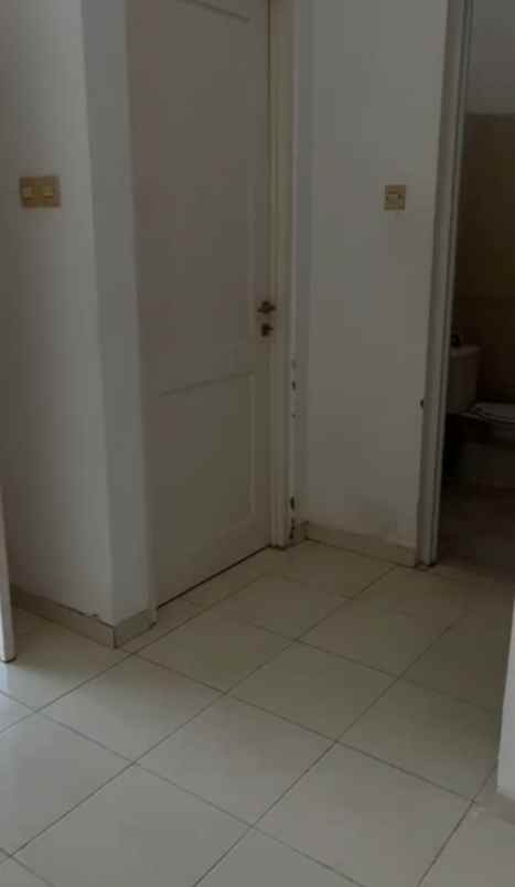 dijual rumah puri mas