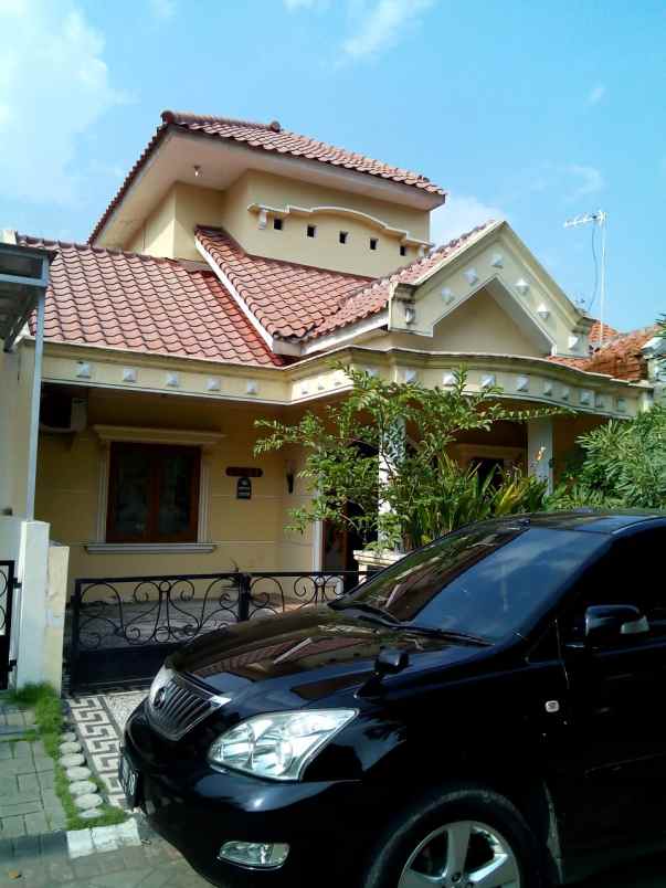 dijual rumah puri surya jaya