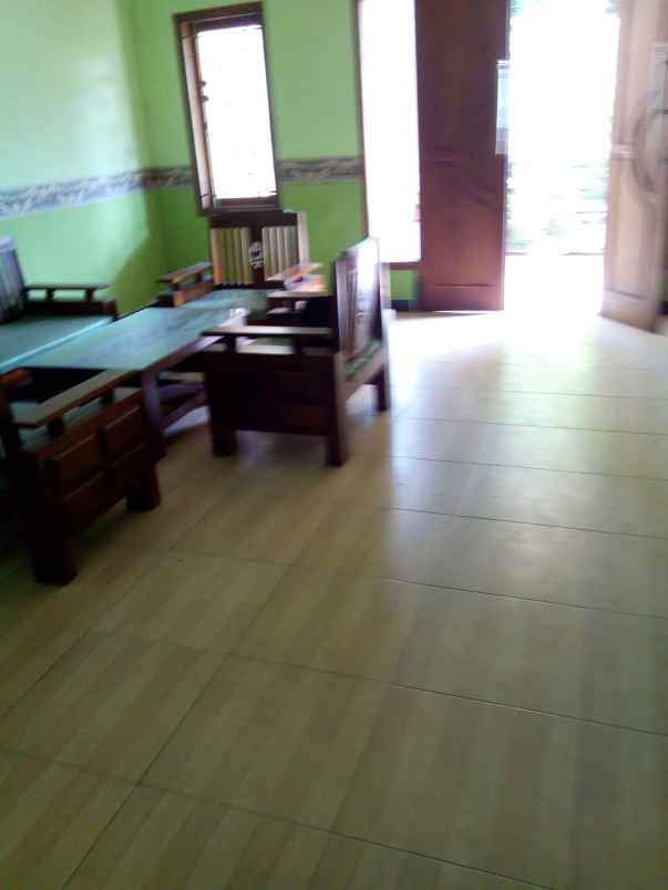 dijual rumah puri surya jaya