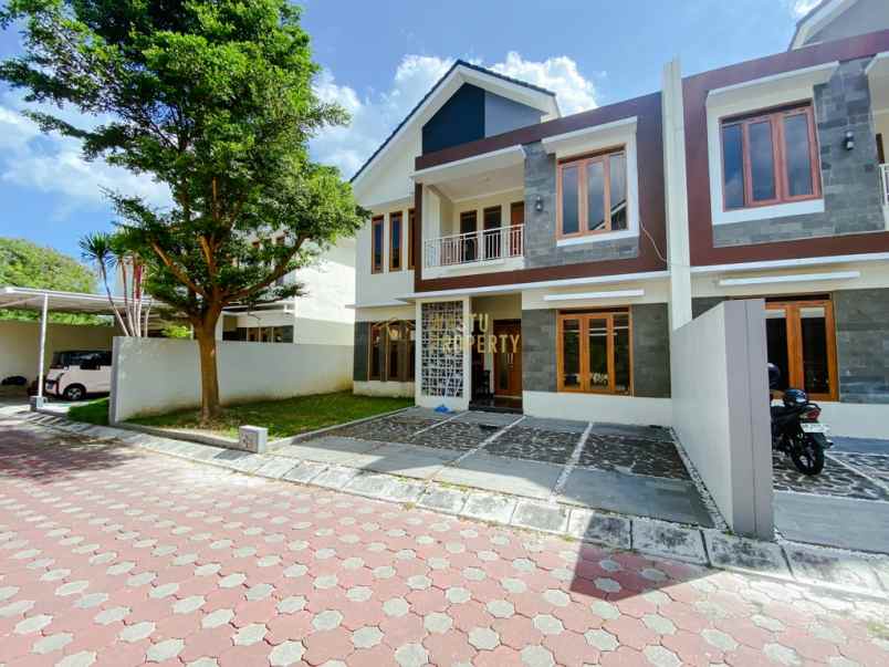 dijual rumah purwomartani kalasan