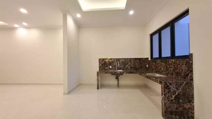 dijual rumah purwomartani kalasan