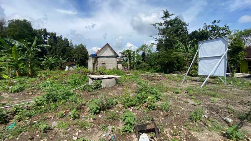 dijual rumah randusari prambanan klaten