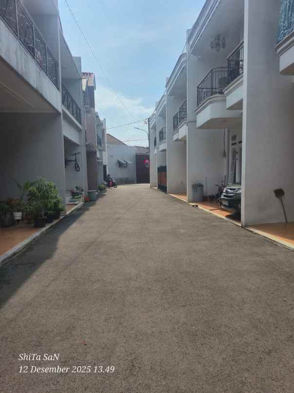dijual rumah rangkapan jaya baru