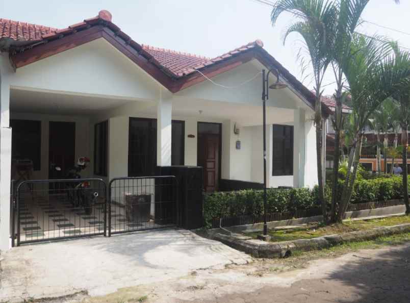 dijual rumah rangkapan jaya baru