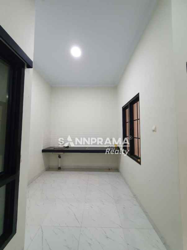 dijual rumah rangkapan jaya baru depok