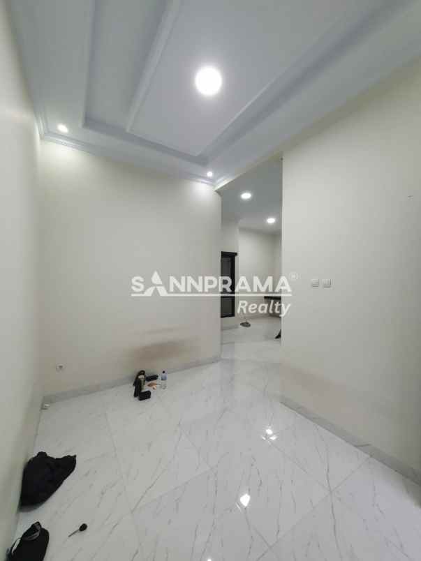 dijual rumah rangkapan jaya baru depok
