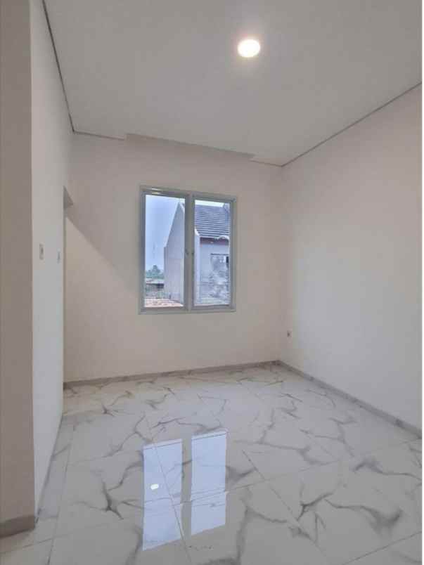 dijual rumah rangkapan jaya pancoran