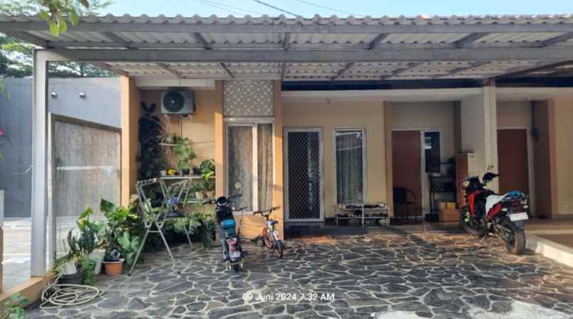 dijual rumah rangkapan jaya pancoran