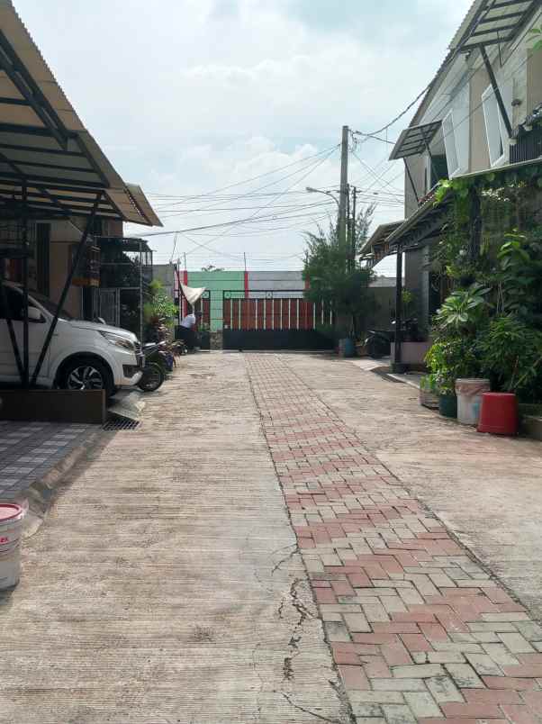 dijual rumah rawadenok cipayung depok