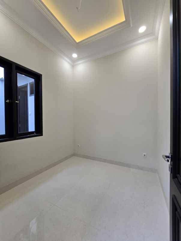 dijual rumah rawamangun jaktim